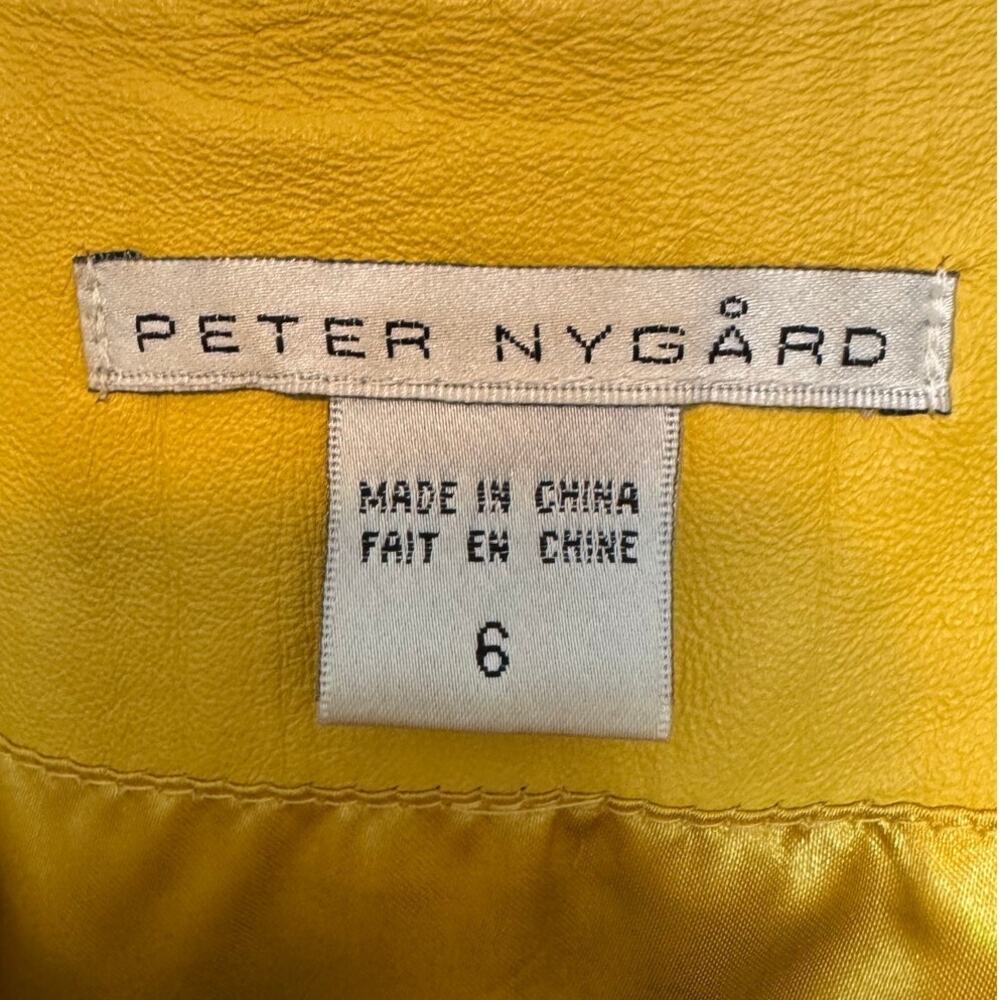 Peter Nygard Cropped Jacket - Picture 4 of 5